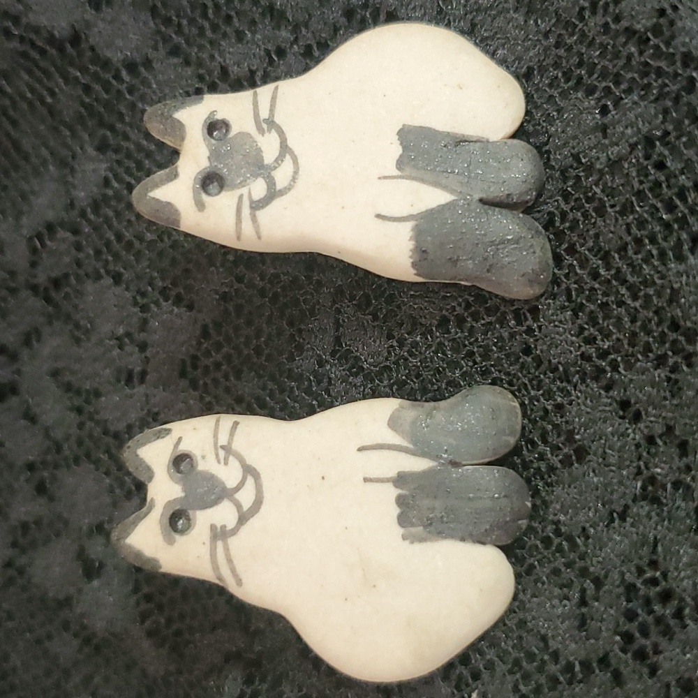 Ceramic cat earrings